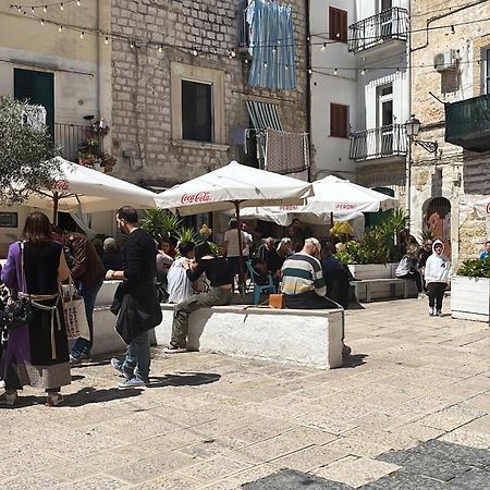Piazzetta Degli Innamorati Bari Luaran gambar