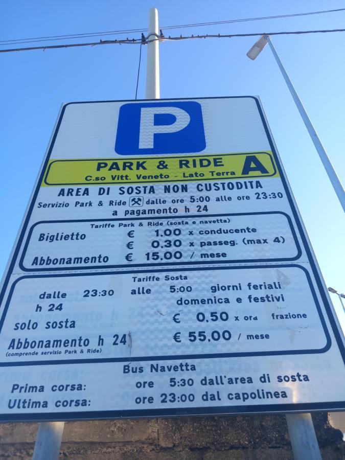 Piazzetta Degli Innamorati Bari Luaran gambar